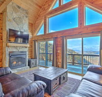 McCloud Mtn Peak Cabin with Deck  Panoramic Views - Tourism Bookings