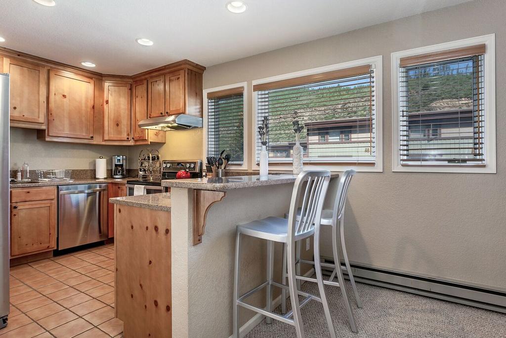 Meadow Creek Condominiums - thumb 3