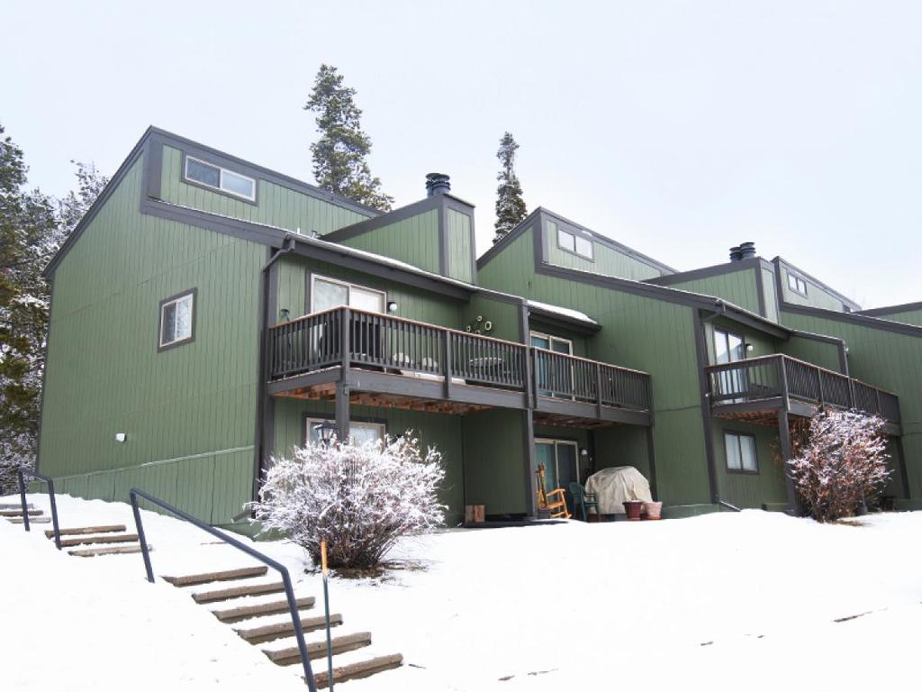 Meadowridge Court 19 Unit 1 - thumb 3