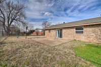 Metro Home - 2 Mi to Tinker Air Force Base Tourism Bookings