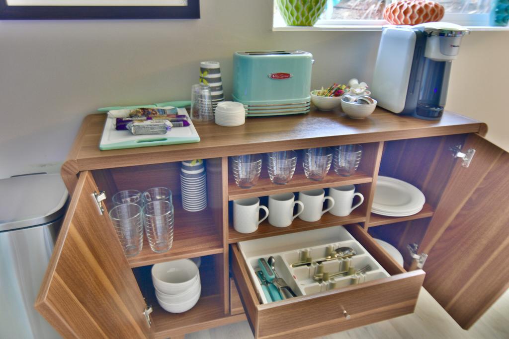 Mid Century Modern Eichler. Private Garden & Views - thumb 3