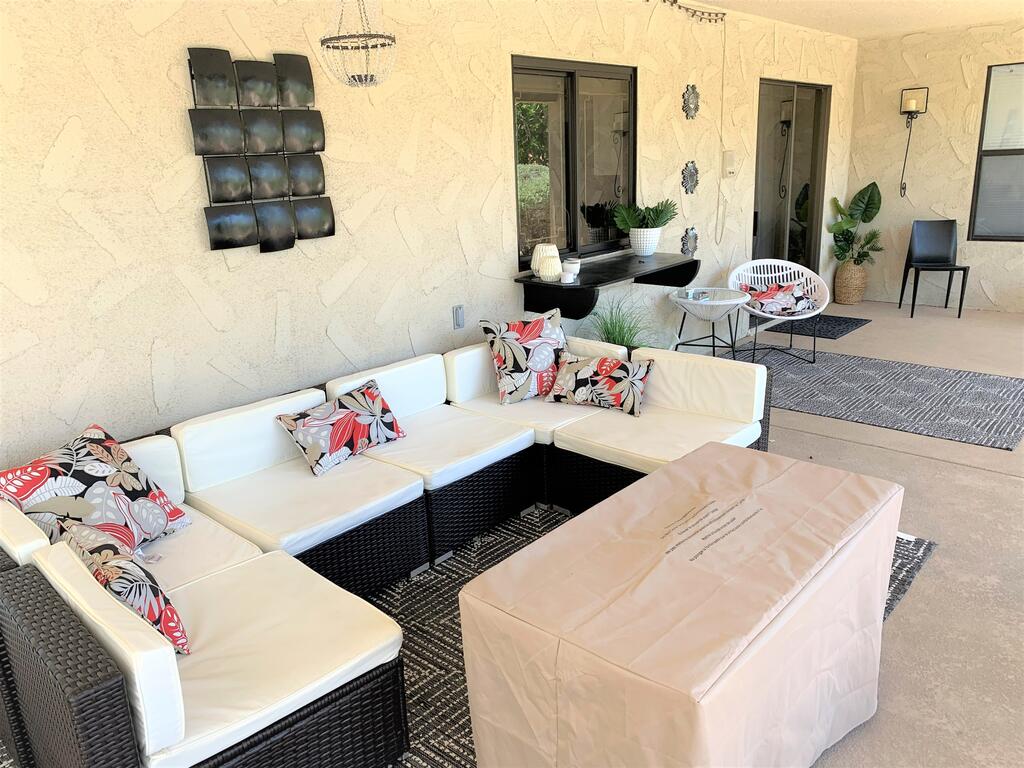 Mid-Century-Mod Luxe Oasis W/ Pool-7 Mins To Strip - thumb 3