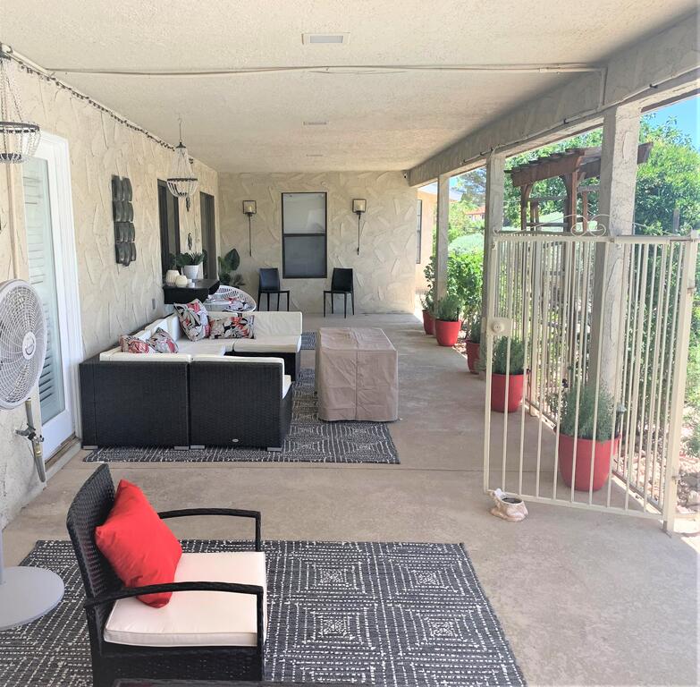 Mid-Century-Mod Luxe Oasis W/ Pool-7 Mins To Strip - thumb 2