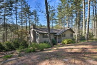 Mirror Lake Home with Game Room and Large Deck Tourism Bookings