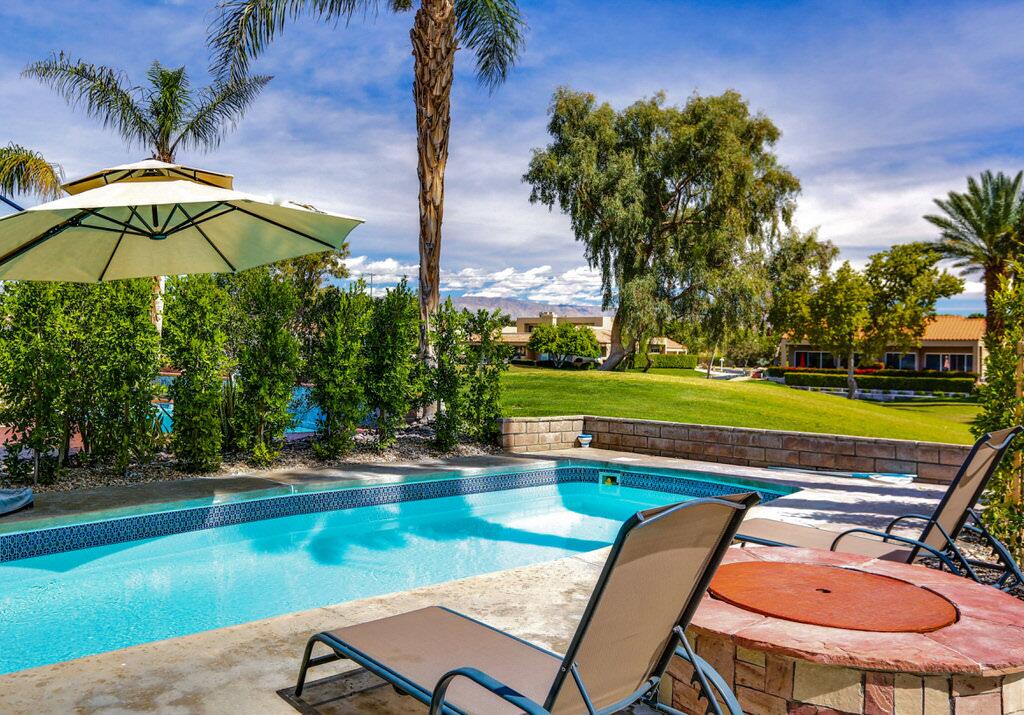 Mission Hills Pool Home - thumb 1