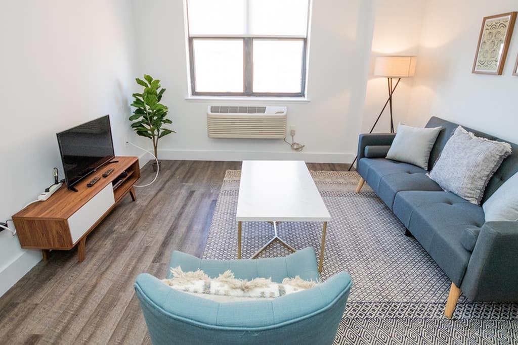 Modern 1BR W/Gym - 5min Walk To Hoboken Terminal - thumb 0