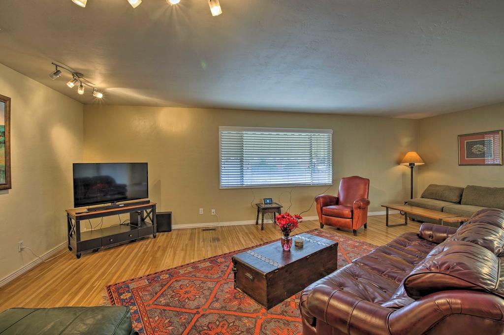 Modern Albuquerque House With Private Indoor Pool! - thumb 3
