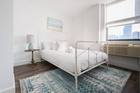 Modern Charm 2 BR Garden St. - 15min To NYC USA Accommodation