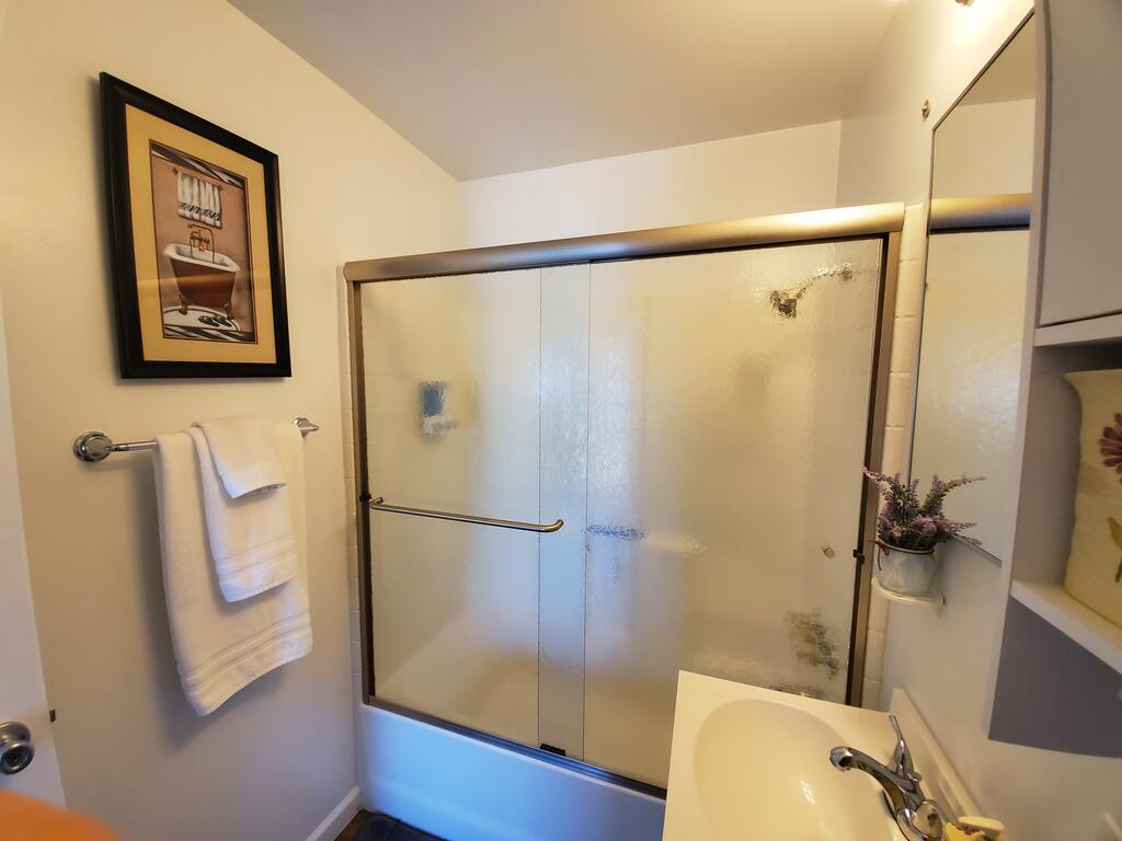 Modern Comfort - thumb 3