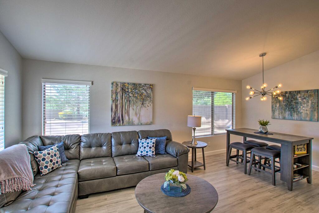 Modern Desert Escape Near Dobson Ranch Golf! - thumb 3