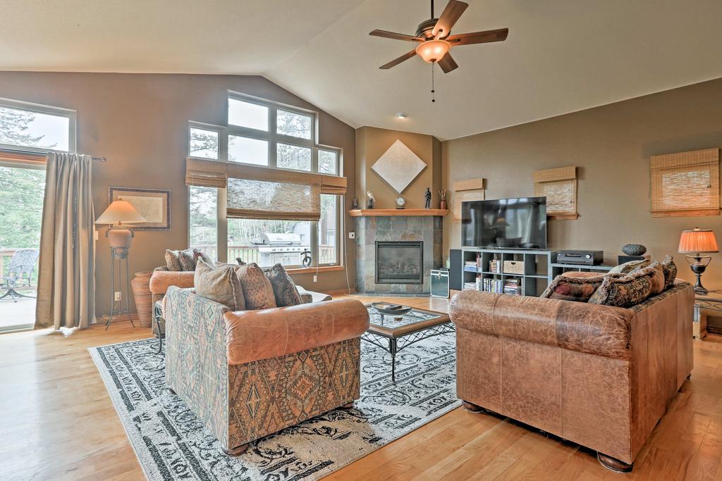 Modern Evergreen Home Near Denver And Mountains! - thumb 1