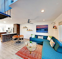 Modern Mountain-View Condo 1 Block to Beach condo - USA Accommodation