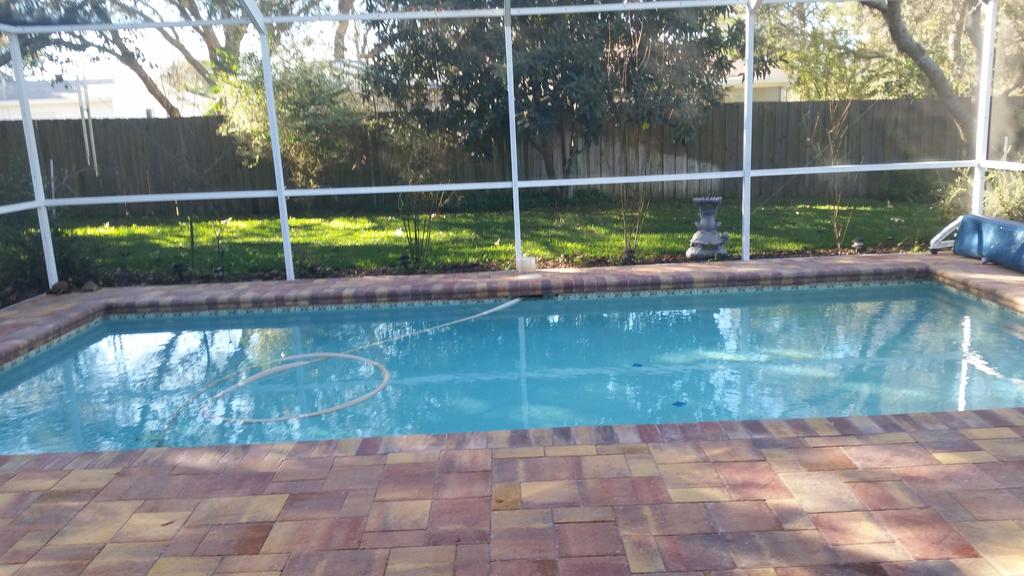 Modern Pool Home - thumb 0