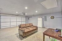 Modern Retreat with Gas Grill - Walk to Lake Texoma USA Accommodation