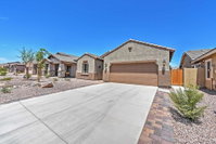 Modern San Tan Valley Family Home with Community Pool Tourism Bookings