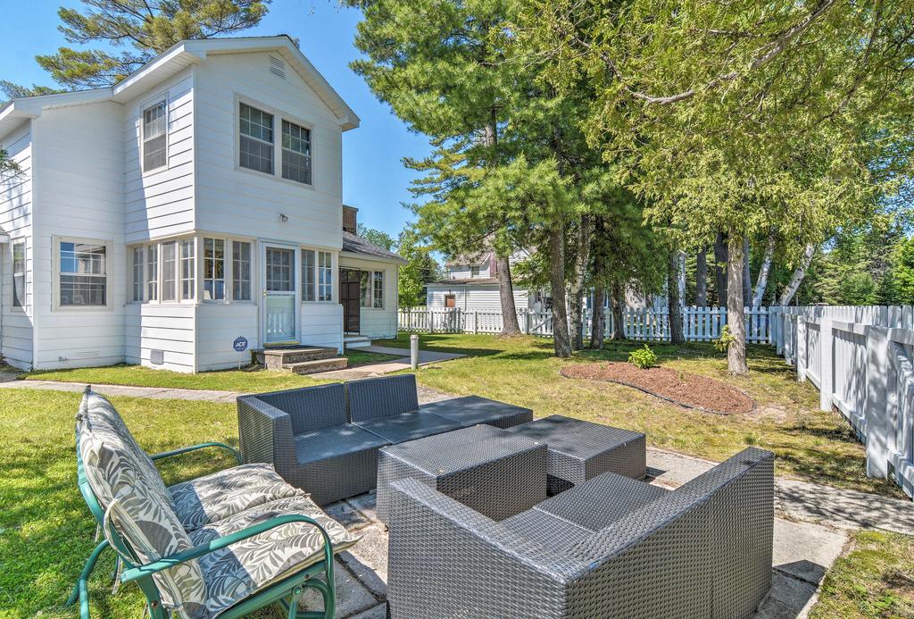 Modern Torch Lake Cottage With Dock And Fire Pit! - thumb 1