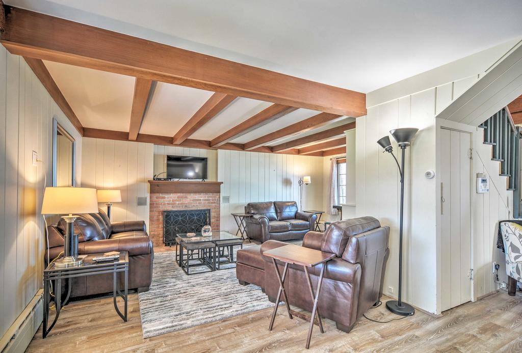 Modern Torch Lake Cottage With Dock And Fire Pit! - thumb 3