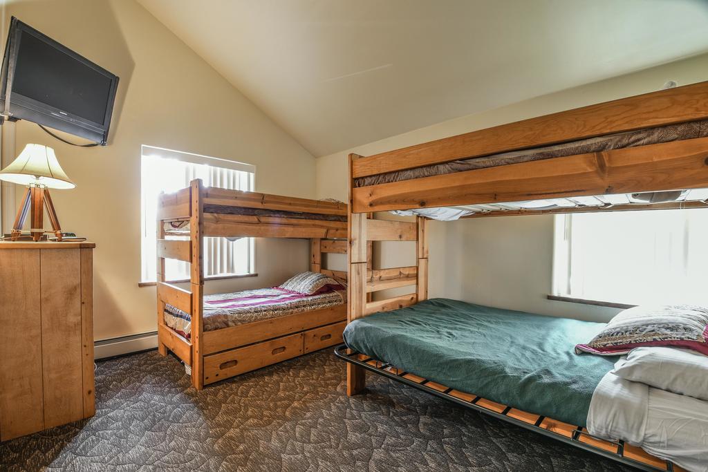 Mossy Rock Lodge 127 - thumb 2