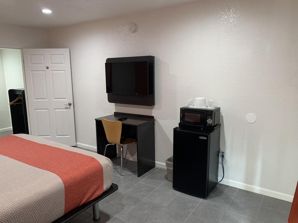 Motel 6 Englewood - thumb 2