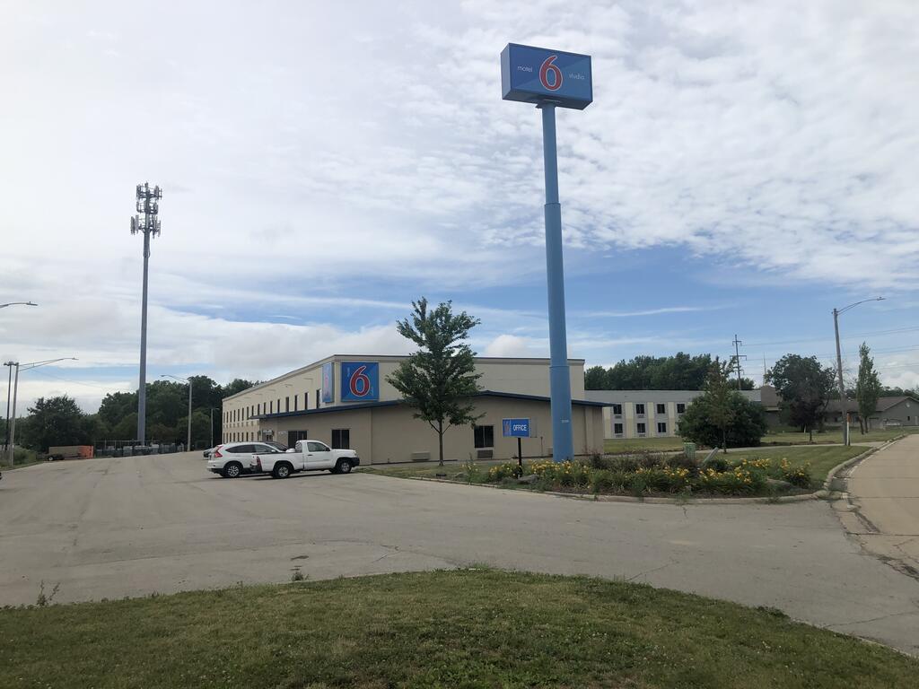 Motel 6 Peoria - thumb 1