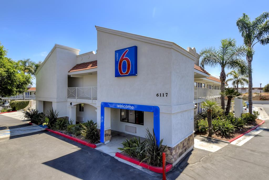 Motel 6-Carlsbad, CA - East - thumb 2