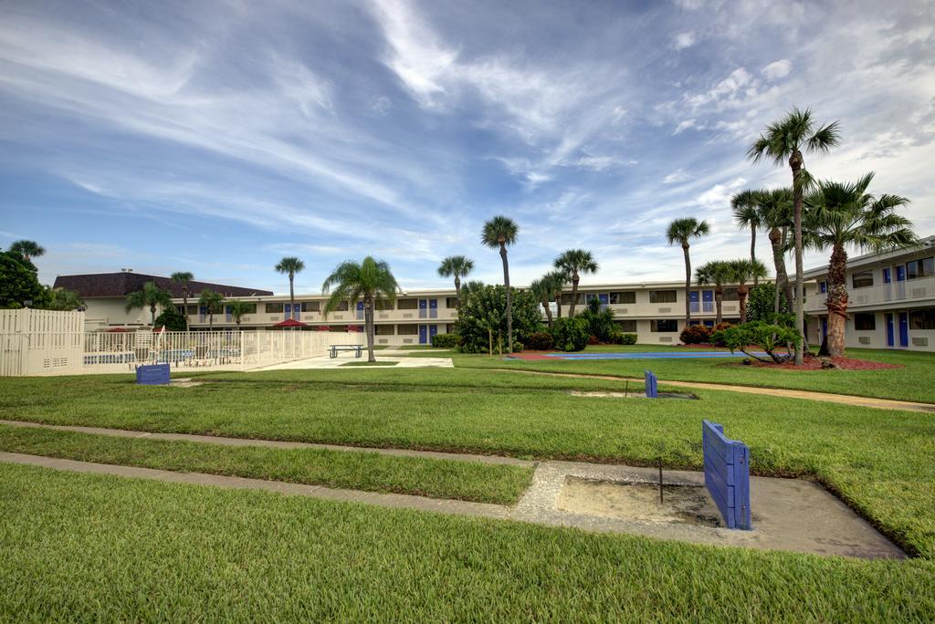 Motel 6-Cocoa Beach, FL - thumb 3