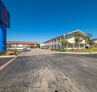 Motel 6-Dallas, TX - Farmers Branch - Tourism Bookings