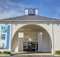 Motel 6-Dickson, TN - Tourism Bookings