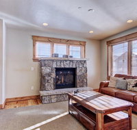 Mount Victoria Lodge D - Tourism Bookings