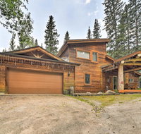Mountain Cabin with Deck  Backyard on Mill Creek - China Accommodation