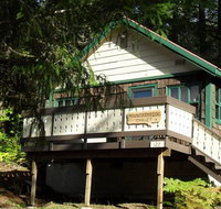 Mountainside Chalet - Tiny Home - Tourism Bookings