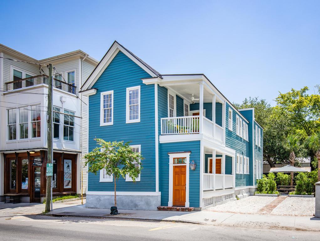 Must See! - Luxurious & Rustic - 1block From King! - thumb 2