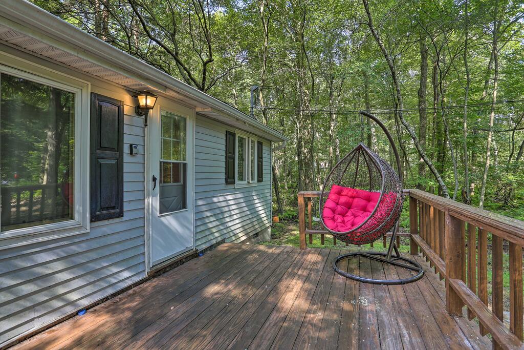 N Arrowhead Lake Cabin With Deck, Pets Welcome! - thumb 0