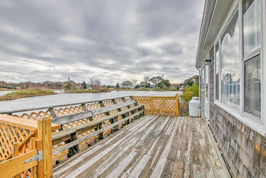 Narragansett Cottage With Pvt Dock & Outdoor Shower! - thumb 1