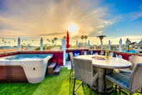 NB-1824C Rooftop Spa View Tourism Bookings