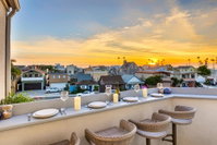 NB-1906 - Newport Pier Townhome Tourism Bookings