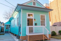 Near the Quarter 2020 Renovated NOLA Classic Tourism Bookings