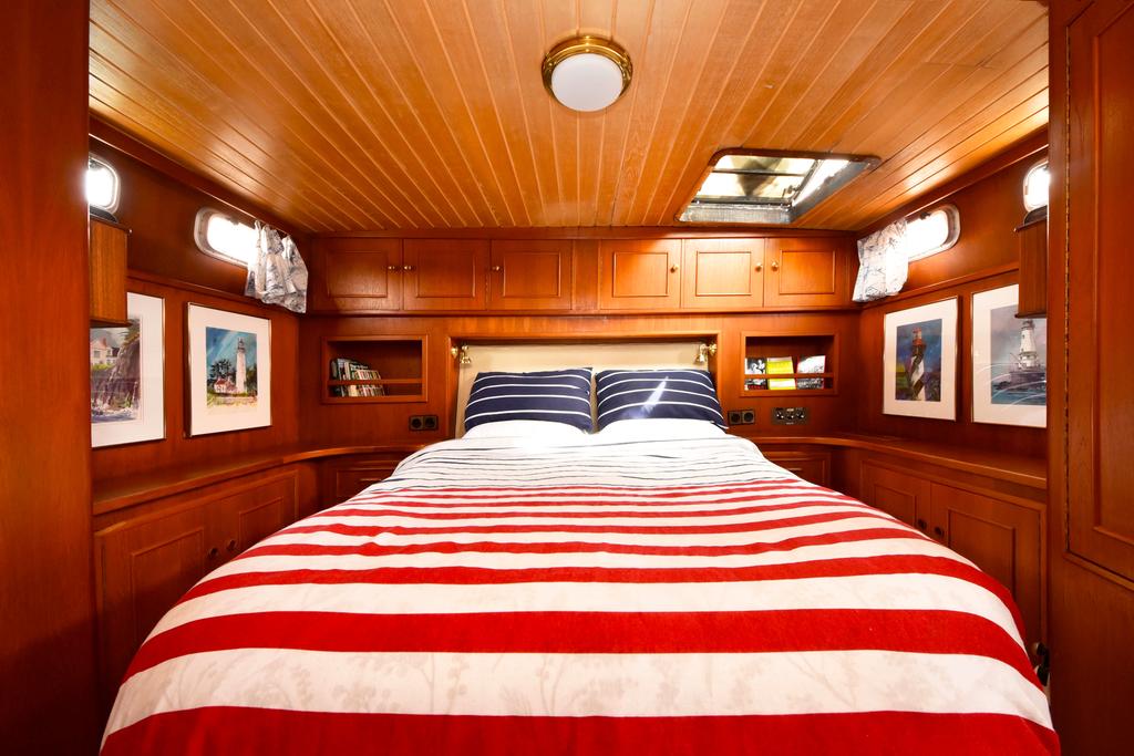 Nebi, The Floating Hotel - thumb 3