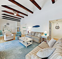 New Listing Chic Chatham Gem Near Beach  Ferry Home - Hotels Santiago