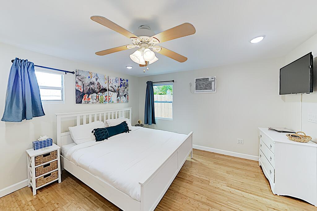 New Listing! Chic Delray Beach Cottage Cottage - thumb 1