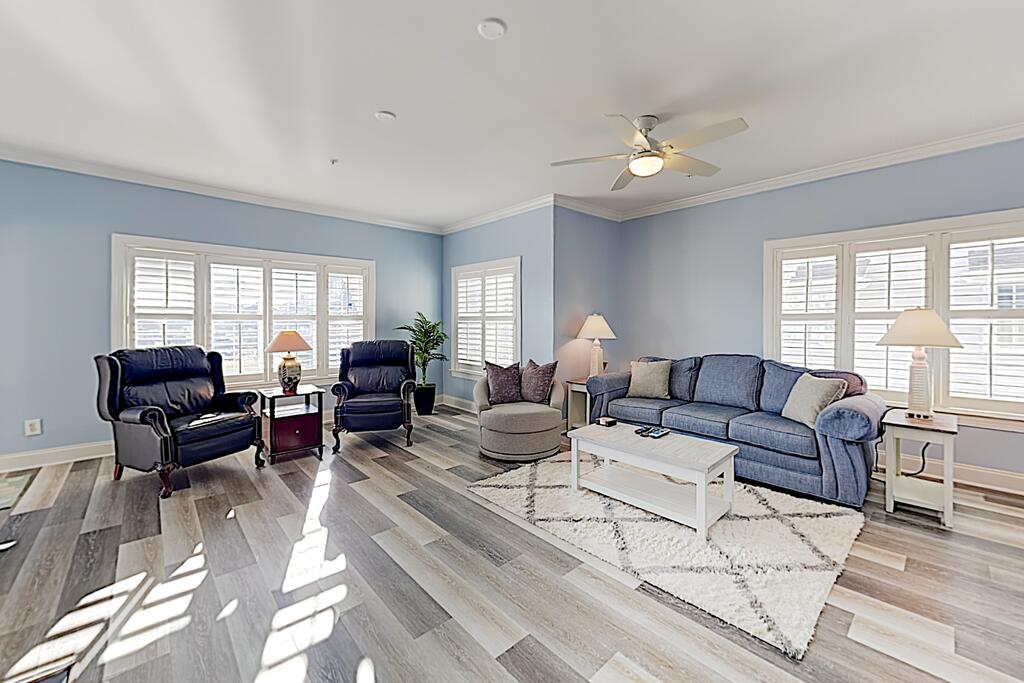 New Listing! Coastal Condo W/ Pool - Walk To Beach Condo - thumb 0