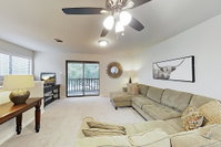 New Listing Hill Country Getaway w/ Large Balcony apts Tourism Bookings
