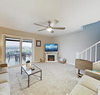 New Listing Jinks Creek Beach Condo w/ Pool condo - USA Accommodation