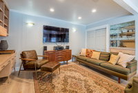 New Listing Just Blocks from Warm Springs Ski Lifts  Hot Tubs for Apres Ski Hotels Santiago