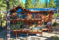 New Listing Lake-View Home Near Beaches  Skiing home Tourism Bookings