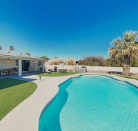 New Listing Luxe Getaway w/ Pool  Mountain Views home - USA Accommodation