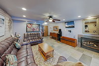 New Listing Ski-In/Ski-Out Condo w/ Hot Tub condo USA Accommodation