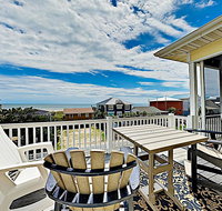 New Listing Spacious Beach Home W/ Tiki Room Home - USA Accommodation