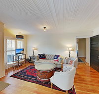 New Listing Spacious Getaway Close to Acadia home - Tourism Bookings