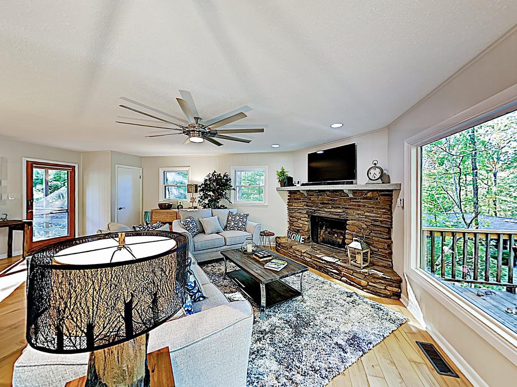 New Listing! The Chocolate Cottage W/ Kayaks Home - thumb 3